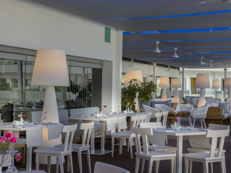 Odessa Beach Hotel 18