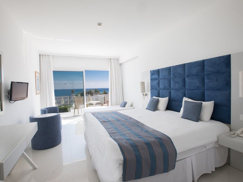 Odessa Beach Hotel 32