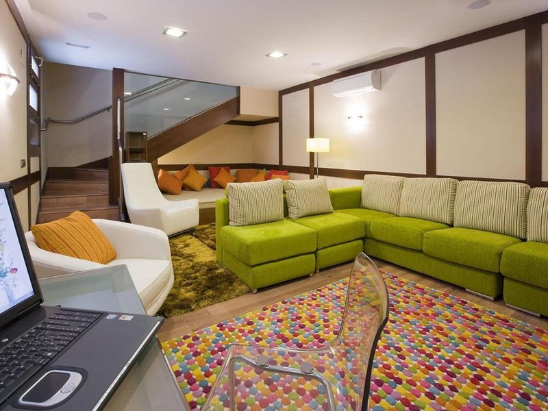 Suites Gran Via 44 4