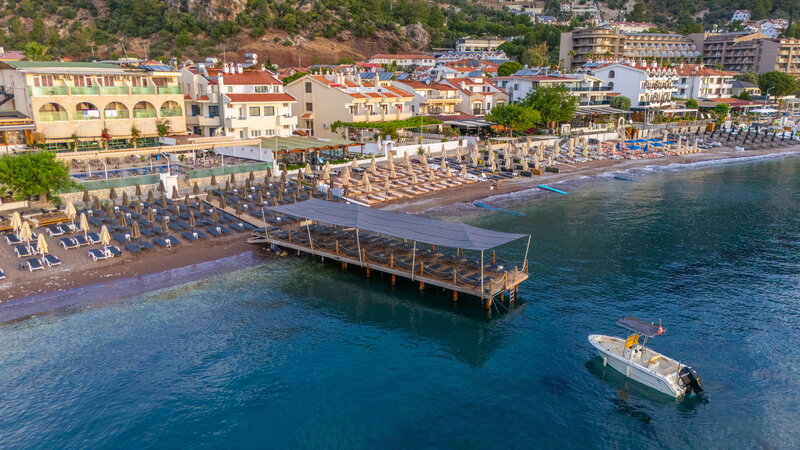 Özcan Beach Hotel 4