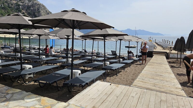 Özcan Beach Hotel 15