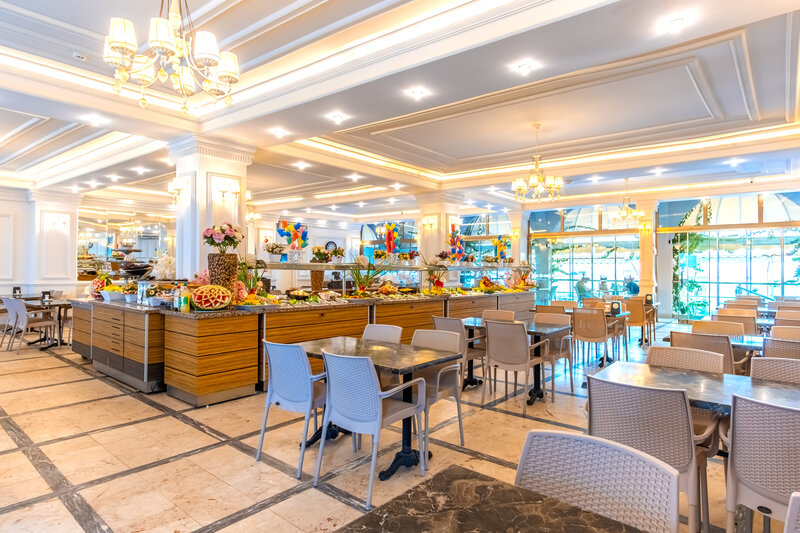 Özcan Beach Hotel 17