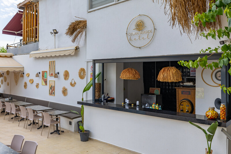 Özcan Beach Hotel 19