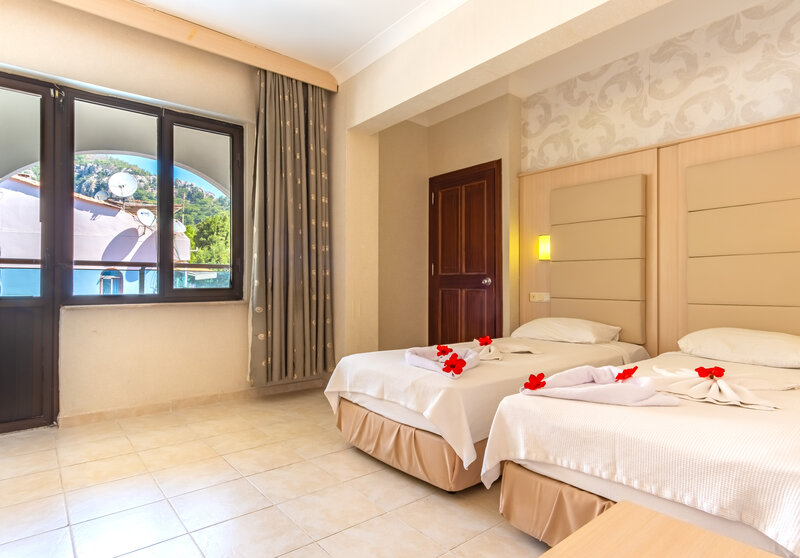 Özcan Beach Hotel 20