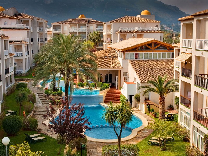 Ona Ogisaka Garden 9