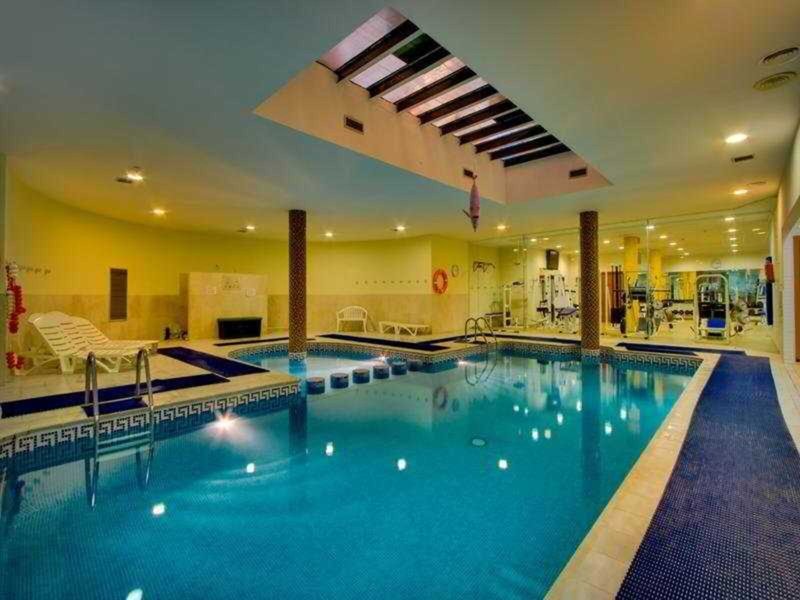 Ona Ogisaka Garden 12