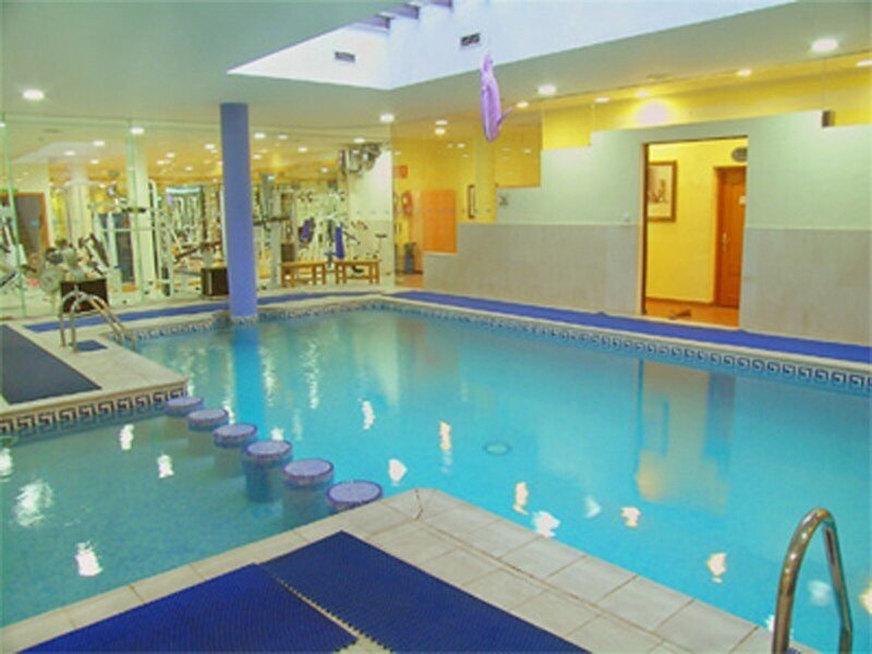 Ona Ogisaka Garden 14