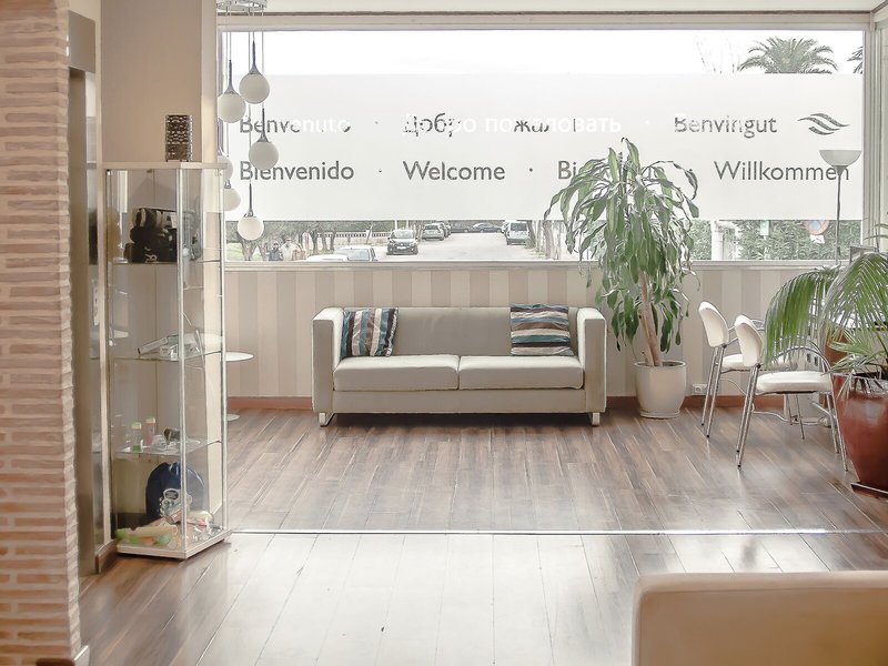 Ona Ogisaka Garden 15