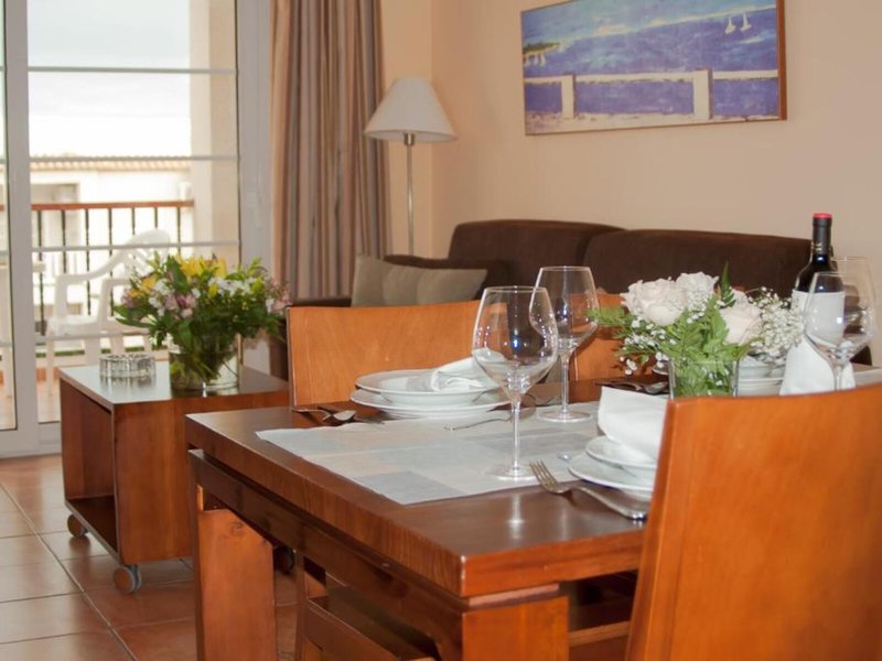 Ona Ogisaka Garden 25