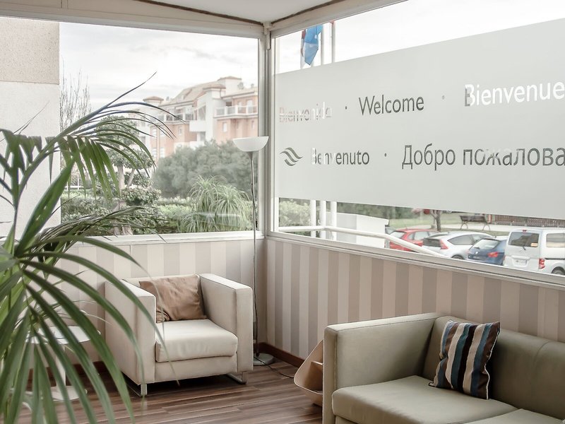 Ona Ogisaka Garden 32