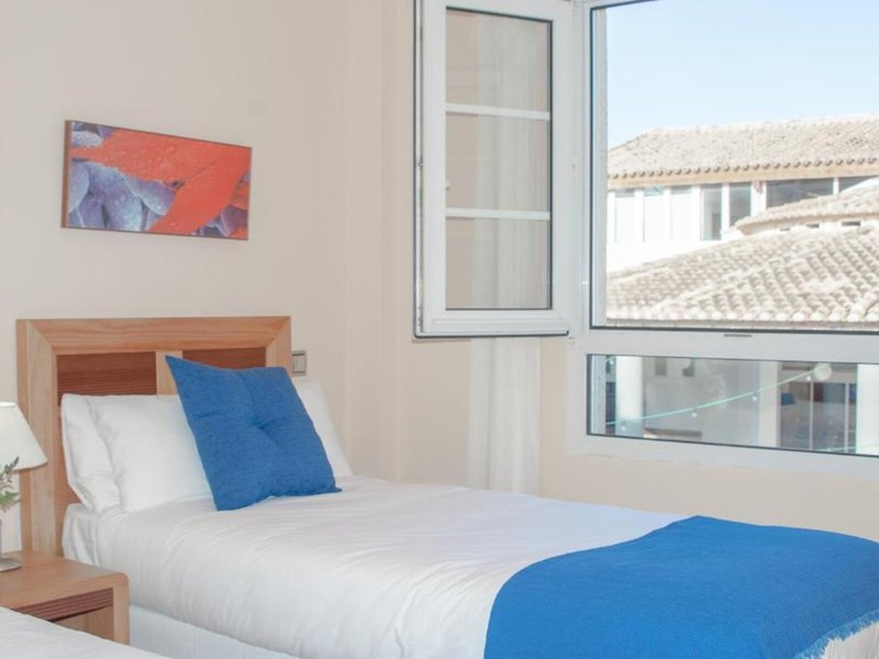 Ona Ogisaka Garden 36