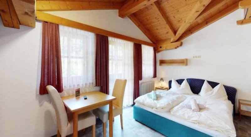 Pension Ledergütl 3