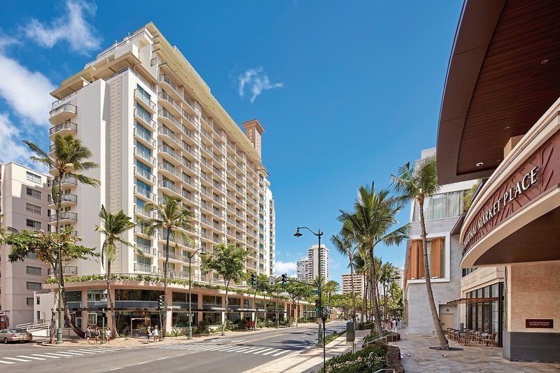 Hilton Garden Inn Waikiki Beach 2