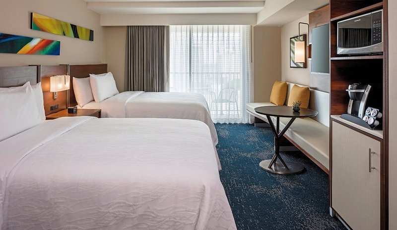 Hilton Garden Inn Waikiki Beach 4