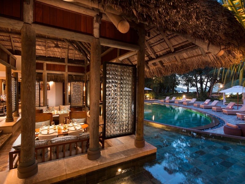 Constance Ephelia 31