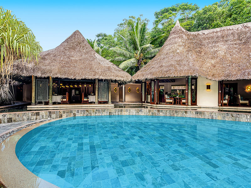 Constance Ephelia 17