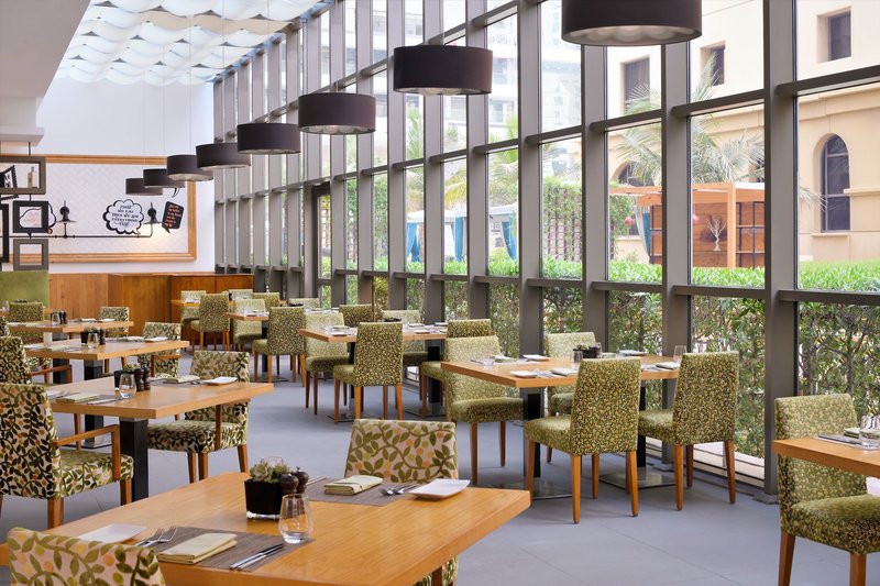 Mövenpick Hotel Jumeirah Beach 9