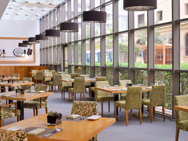 Mövenpick Hotel Jumeirah Beach 6