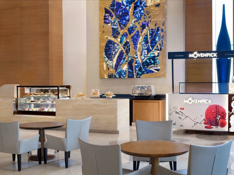Mövenpick Hotel Jumeirah Beach 7