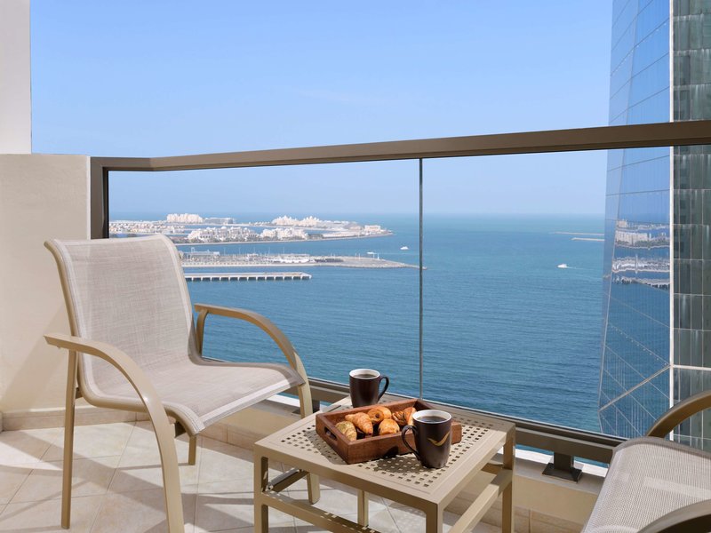 Mövenpick Hotel Jumeirah Beach 14