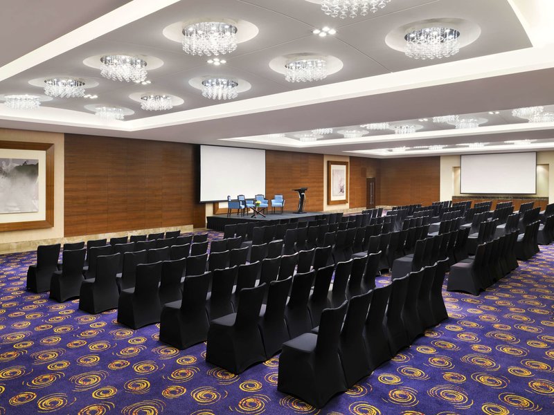 Mövenpick Hotel Jumeirah Beach 20