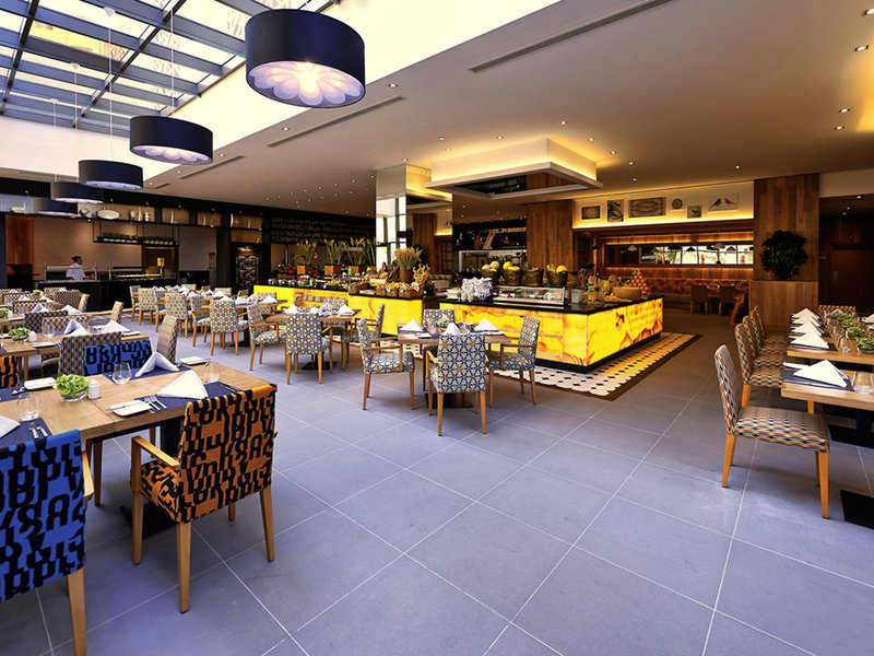 Mövenpick Hotel Jumeirah Beach 13