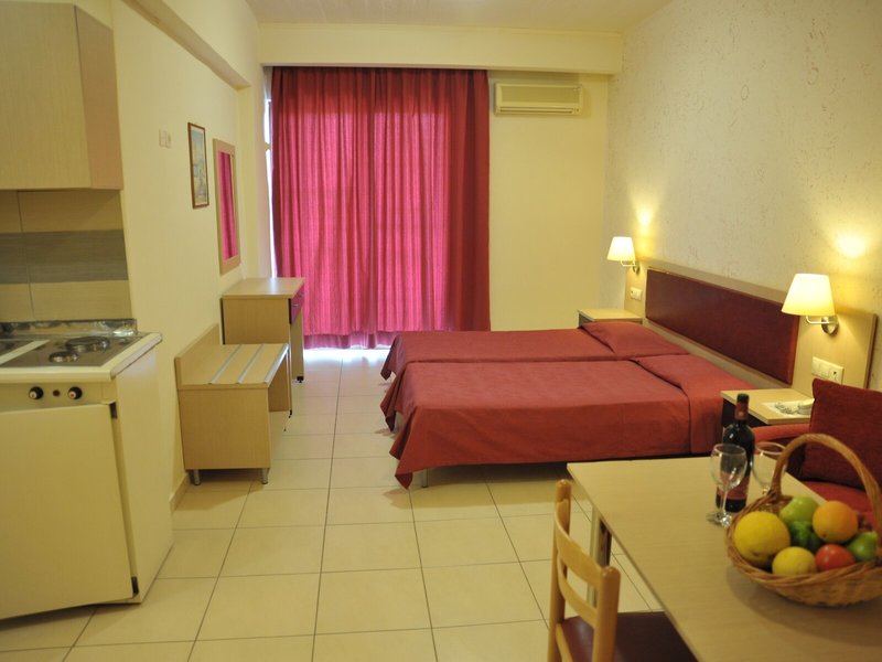Anseli Hotel Apartments Studios 28