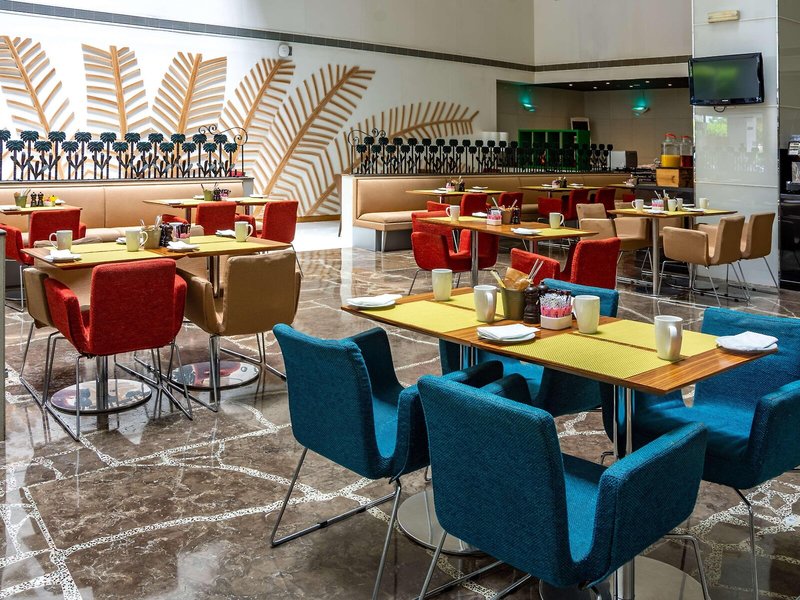 Golden Tulip Muscat 20