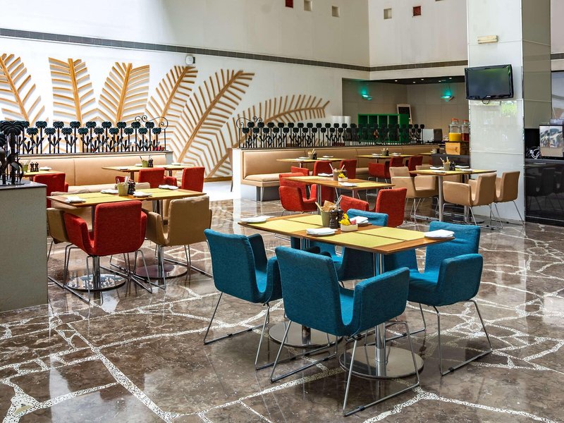 Golden Tulip Muscat 23