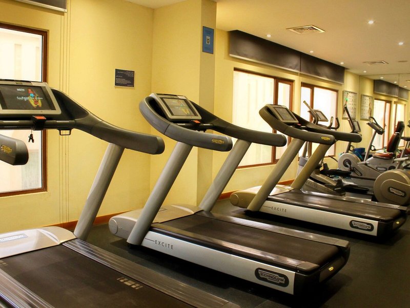 Golden Tulip Muscat 26