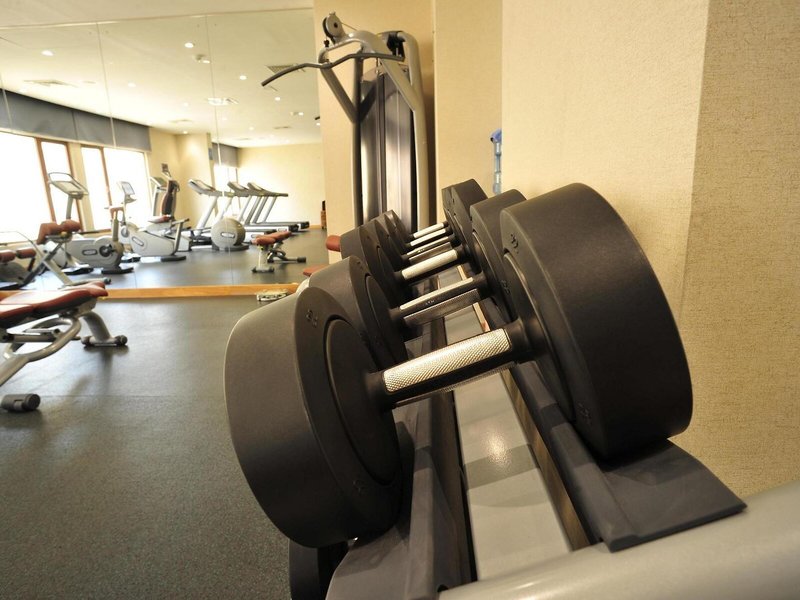 Golden Tulip Muscat 27