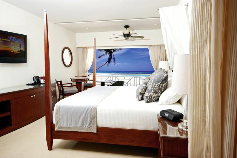 Secrets St. James Montego Bay 10