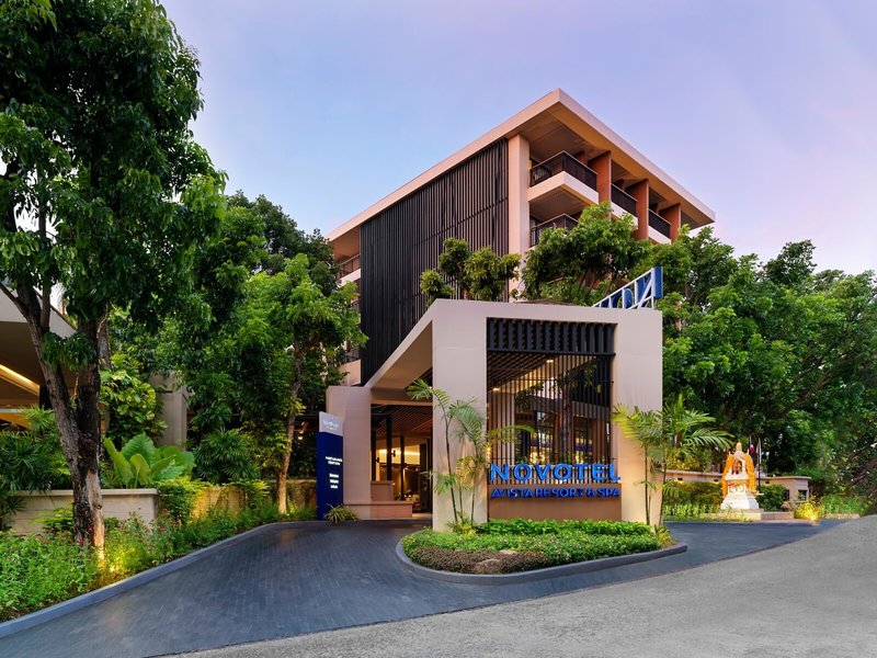 Novotel Phuket Kata Avista Resort & Spa 1