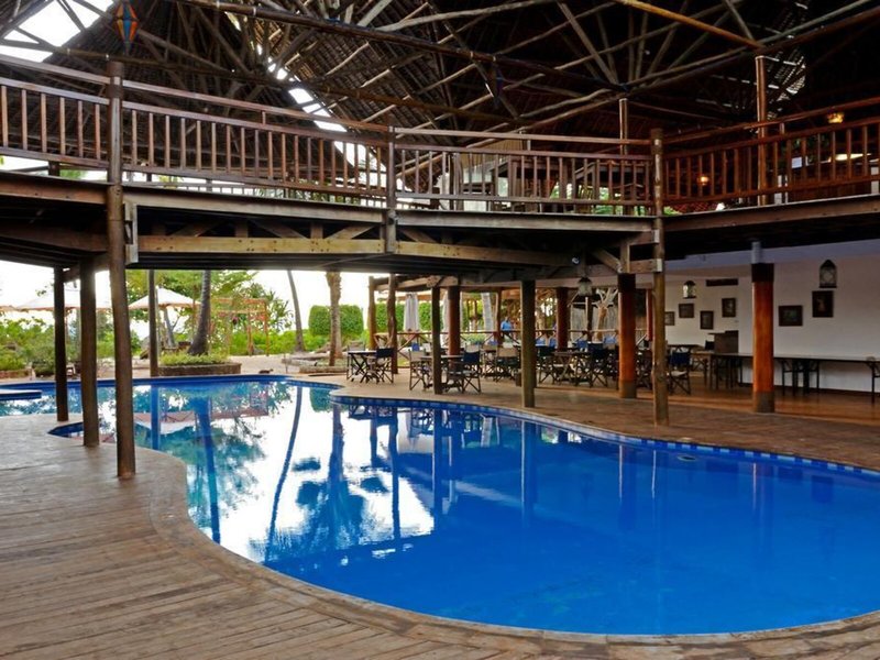 Kena Beach Hotel  14