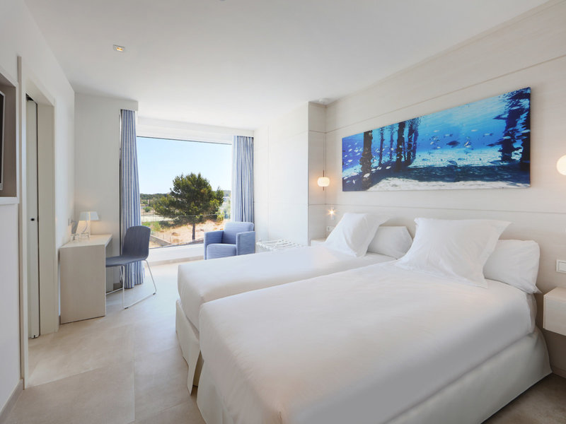 Iberostar Selection Santa Eulalia Ibiza 36