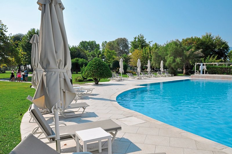 Olympian Bay Grand Resort 19