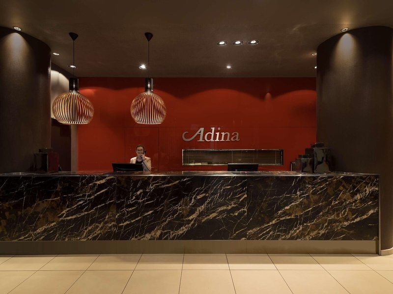 Adina Apartment Hotel Frankfurt Neue Oper 9
