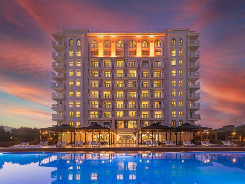 Crowne Plaza Antalya 3