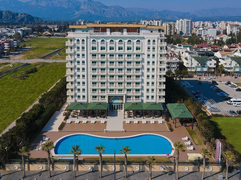 Crowne Plaza Antalya 11