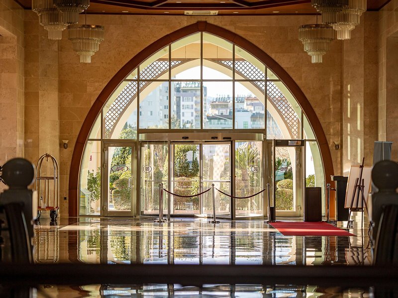Crowne Plaza Antalya 20