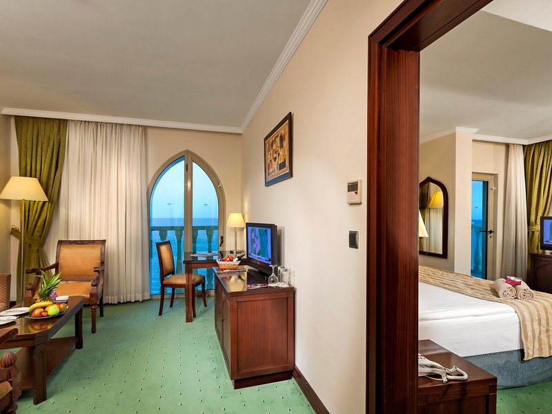 Crowne Plaza Antalya 44