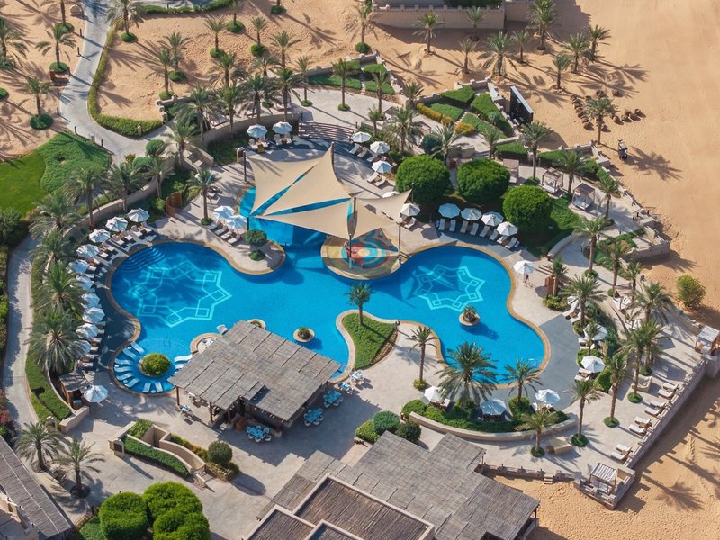 Qasr Al Sarab Desert Resort by Anantara 10 - Outdoor Pool