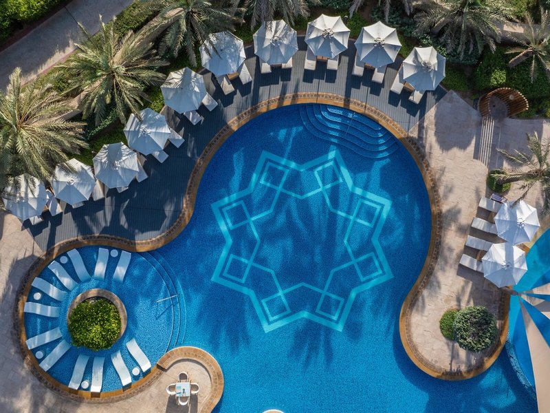 Qasr Al Sarab Desert Resort by Anantara 11 - Outdoor Pool