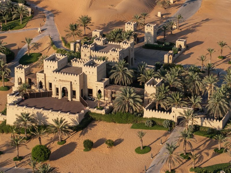 Qasr Al Sarab Desert Resort by Anantara 3