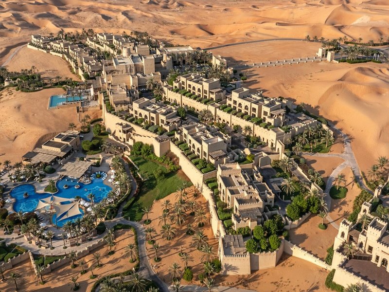 Qasr Al Sarab Desert Resort by Anantara 1