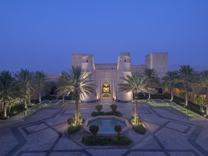 Qasr Al Sarab Desert Resort by Anantara 2