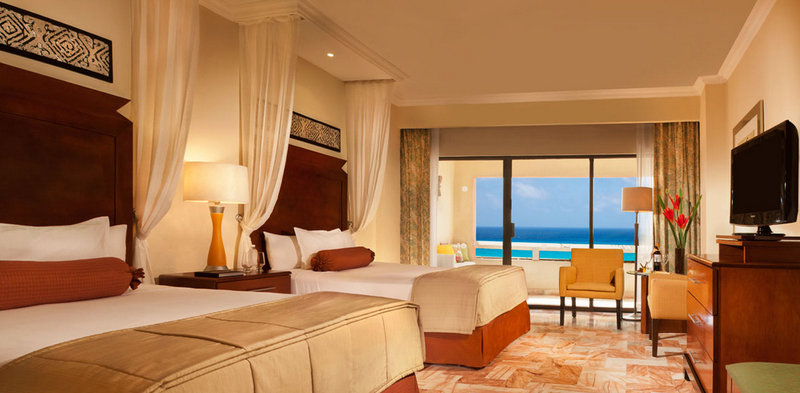 Wyndham Grand Cancun All Inclusive Resort & Villas 3