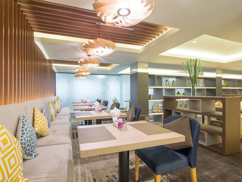 Eastin Grand Hotel Saigon 20