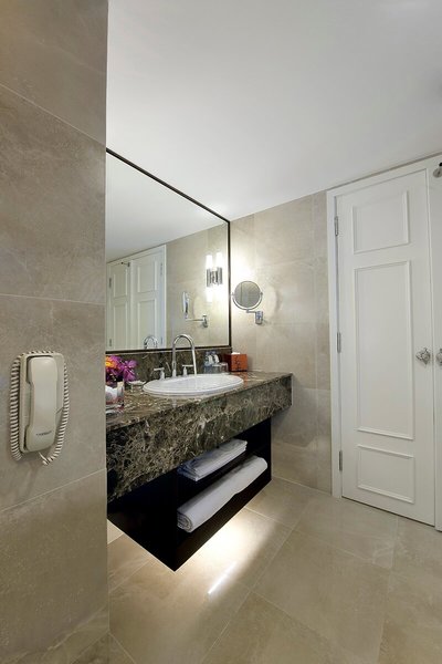 Eastin Grand Hotel Saigon 41