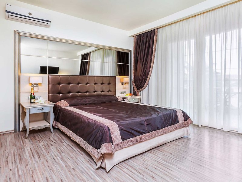 Elinotel Apolamare 28